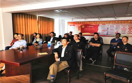聆聽黨課，增強(qiáng)做好群眾工作的能力和責(zé)任心